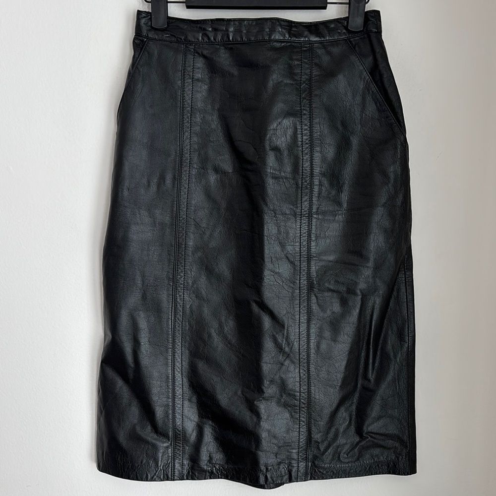 women’s Elegant Black Leather vintage pencil Skirt with pockets size 6 EUC!